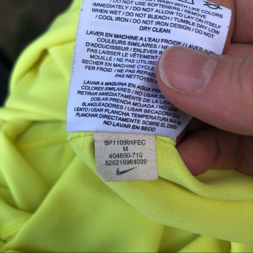 Nike Running Dri-Fit shirt! - Picture 5 of 7